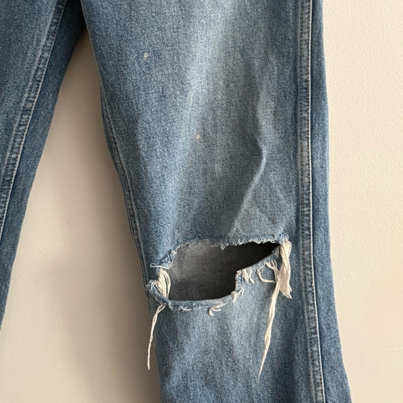 RE/DONE 90s High Rise Straight Jeans Distressed Knee Vintage Wash Denim Size 27 - Picture 12 of 13